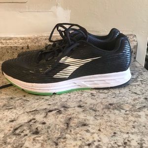 Diadora Running Shoes